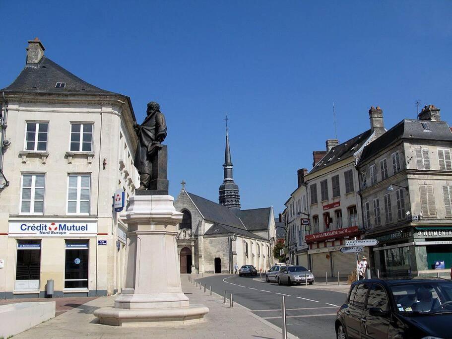 Chez Mily Joli Petit Duplex Plein Centre Villers Cotteret Draps Et Serviettes Fournis Villers-Cotterêts Exteriör bild